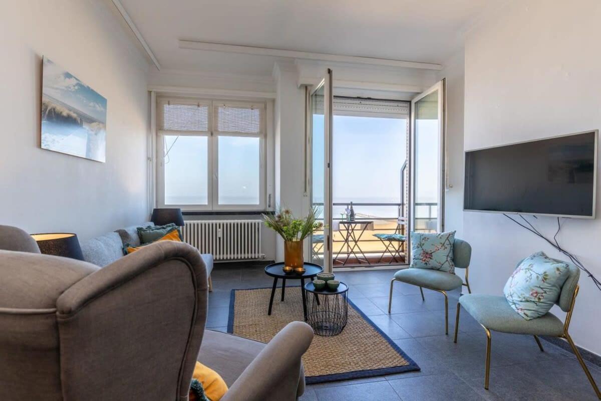 Ferienwohnung Huswell - Beautiful Spacious Studio With Frontal Sea View Knokke-Heist Exterior foto