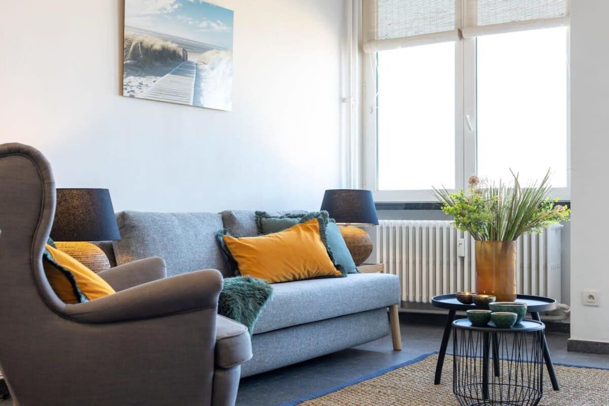 Ferienwohnung Huswell - Beautiful Spacious Studio With Frontal Sea View Knokke-Heist Exterior foto