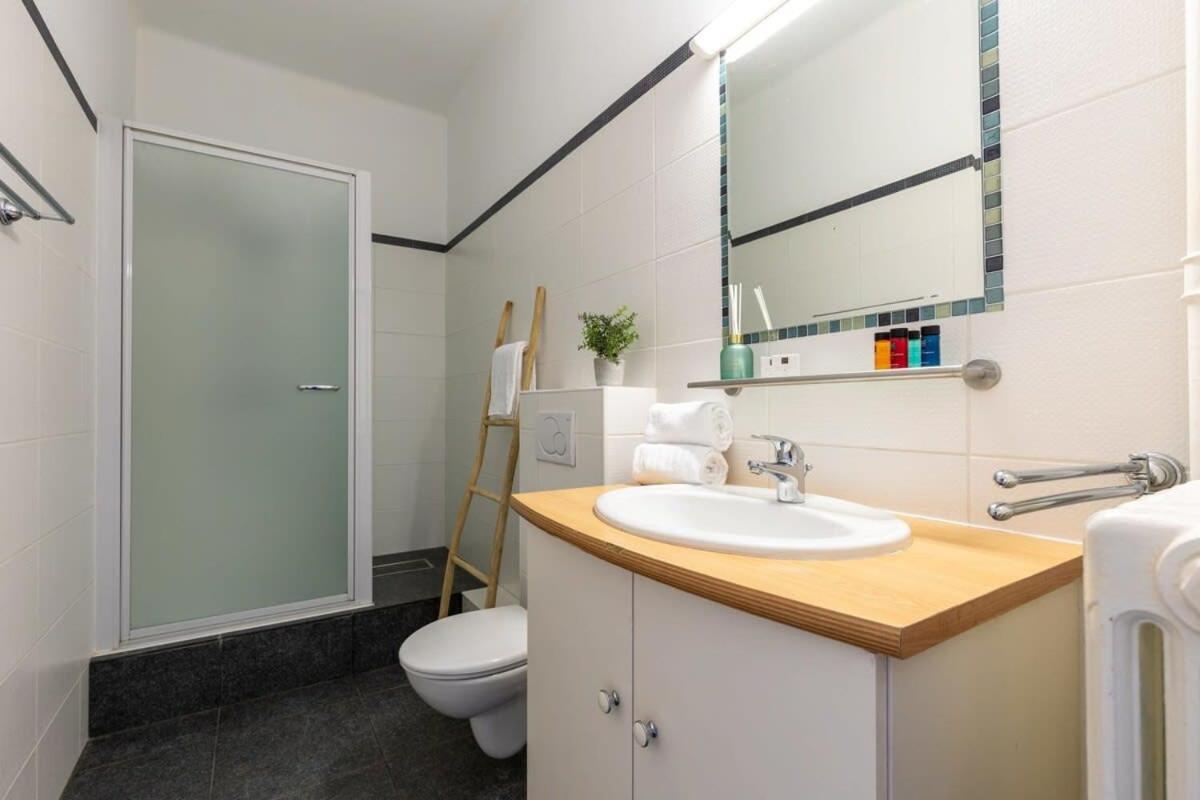Huswell - Beautiful Spacious Studio With Frontal Sea View Knokke-Heist Exterior foto